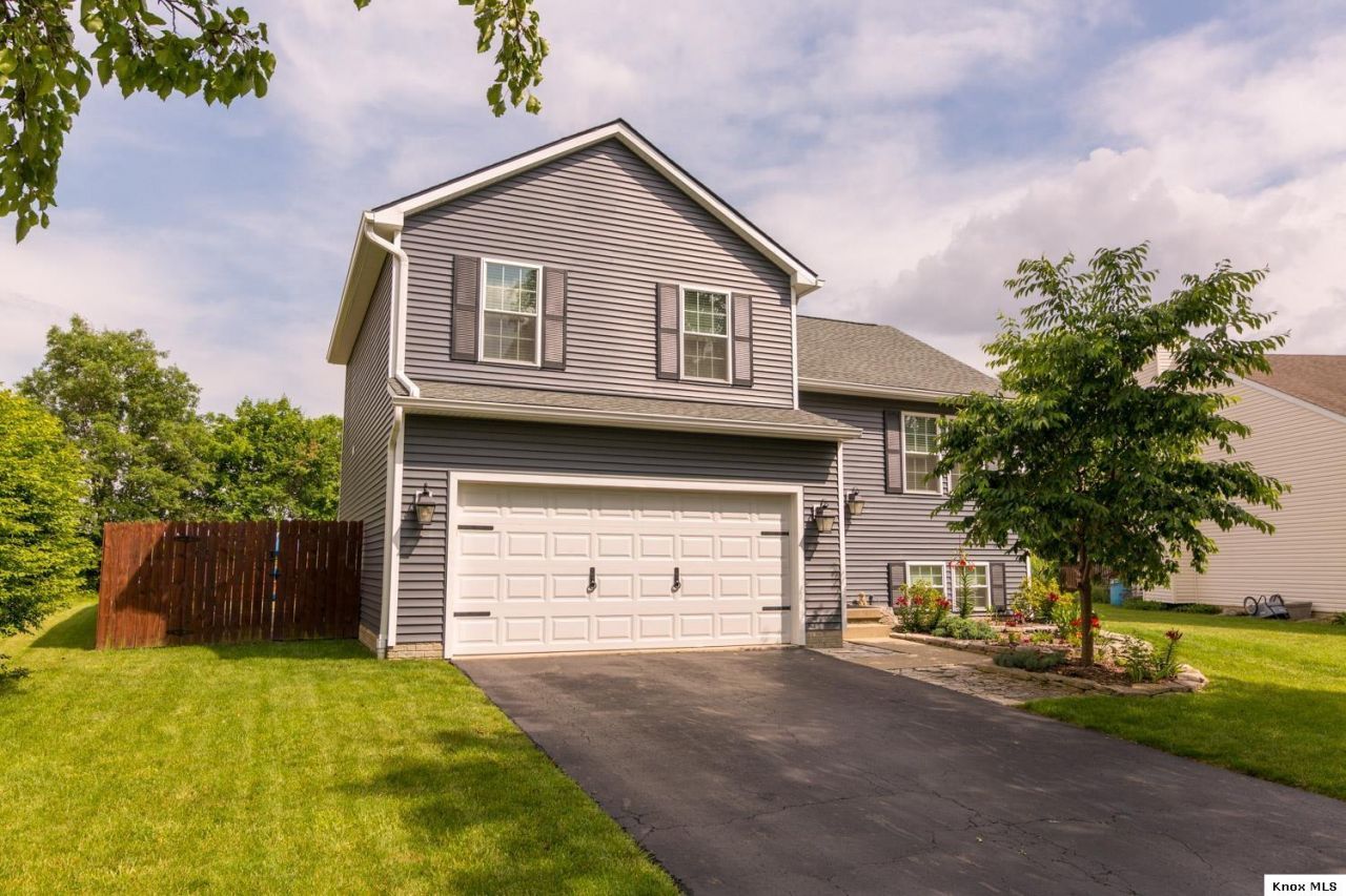 161 Wyckshire Dr, Pataskala, OH 43062 Main Photo