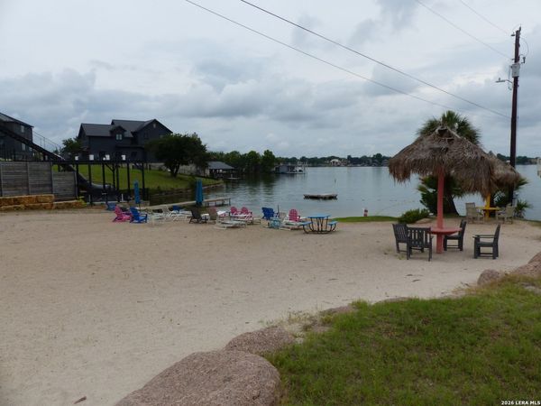 604 HIGHCREST DR, Unit 225, Granite Shoals, TX 78654