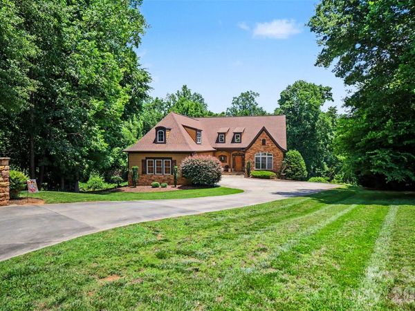 401 Yorkfield Drive , Shelby, NC 28150