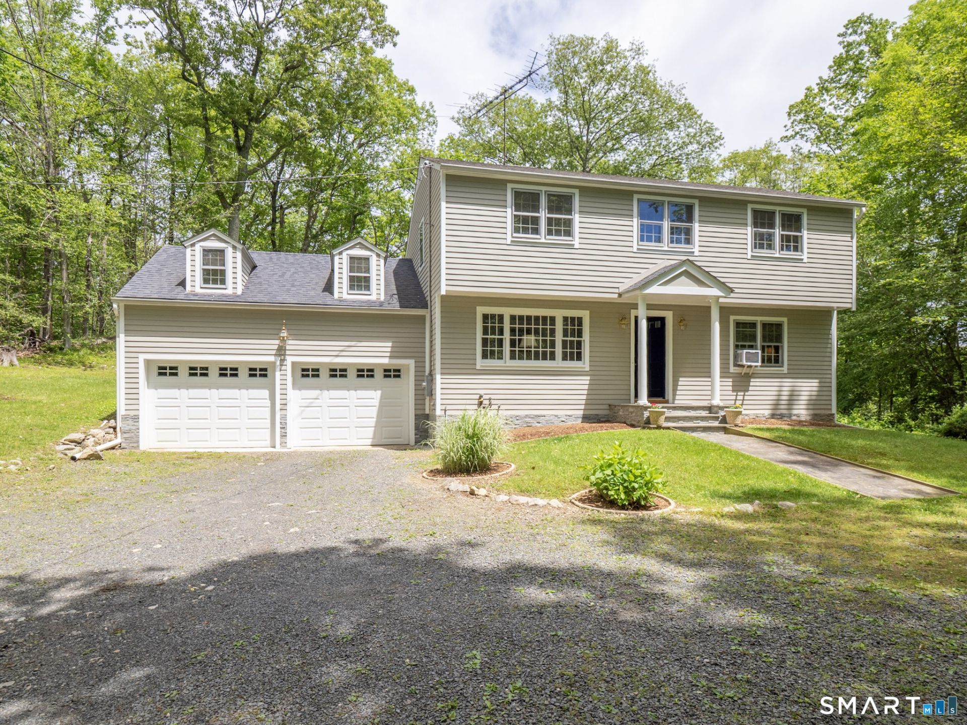 34 Powder Horn Hill, Wilton, CT 06897 Main Photo