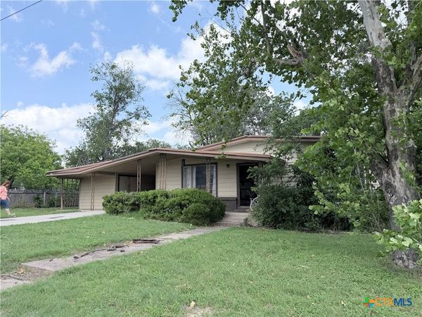 316 S Bouldin Street, Hamilton, TX 76531
