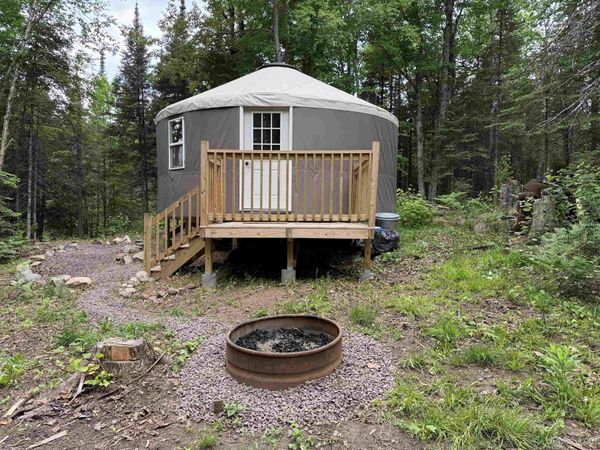 8090 S Davis Road, Erwin Twp, MI 49938