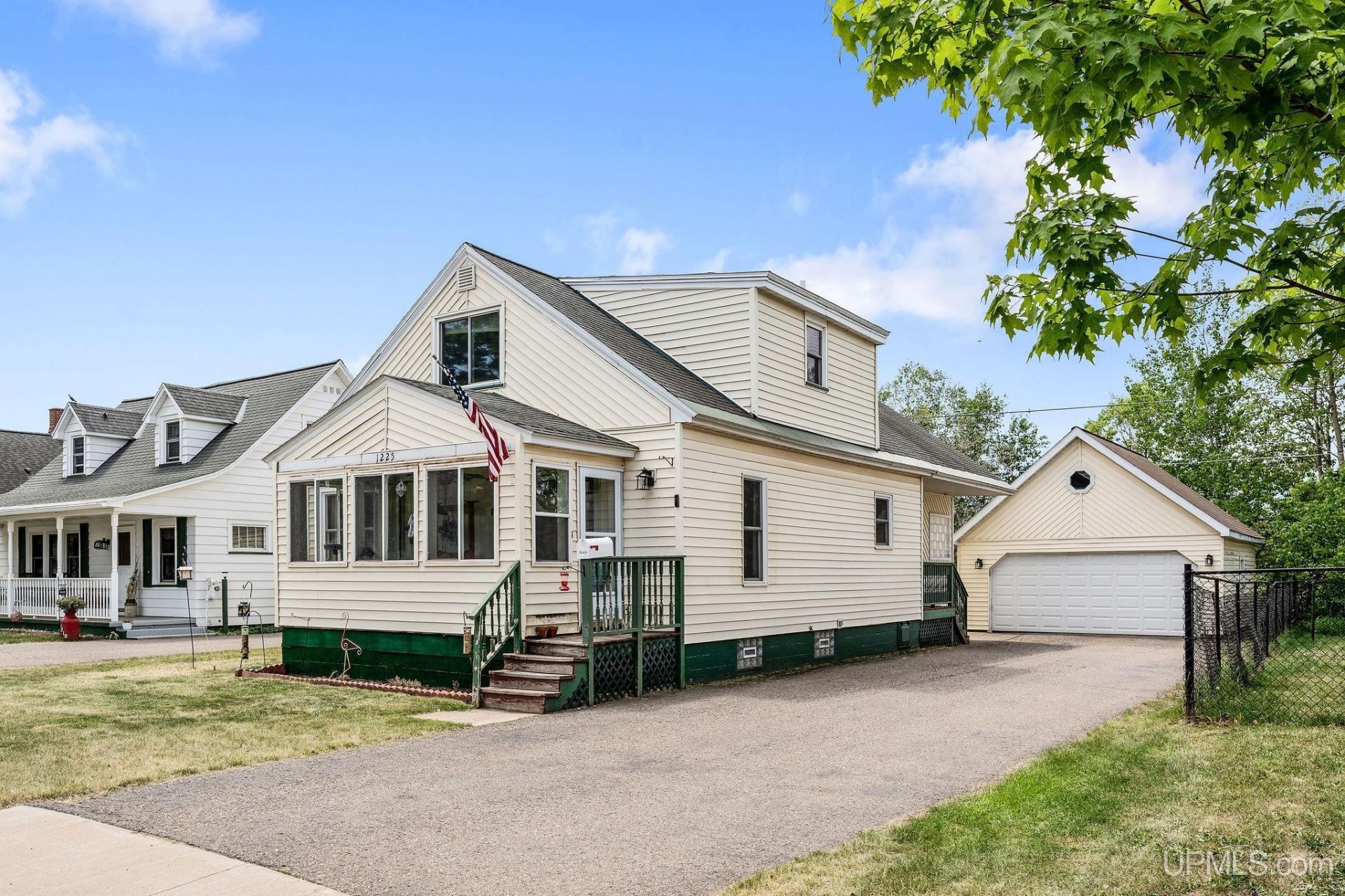1225 N Second Street, Ishpeming, MI 49841 Main Photo