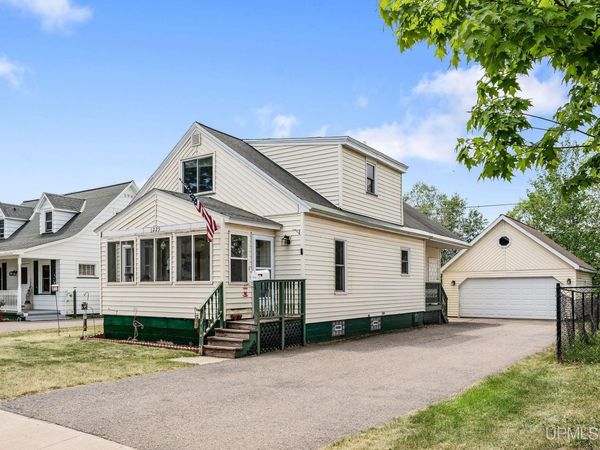 1225 N Second Street, Ishpeming, MI 49841