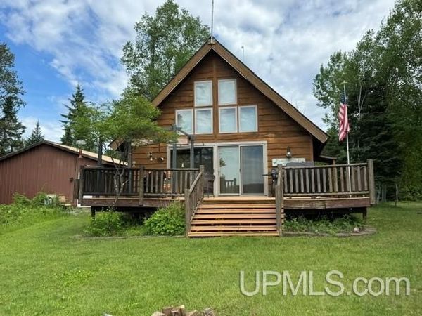 420 Midsummer Drive, Bates Twp, MI 49935