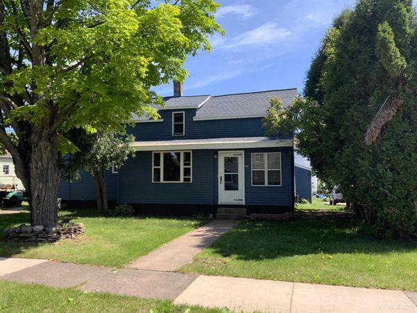 604 Carr Street, Negaunee, MI 49866