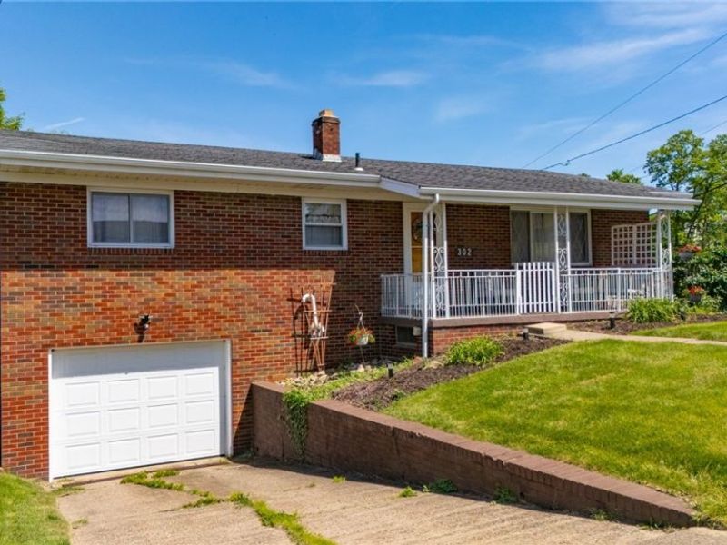 302 Leonard Avenue , Wintersville, OH 43953 Photo 4