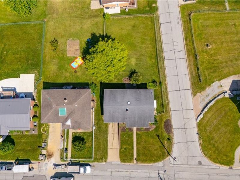 302 Leonard Avenue , Wintersville, OH 43953 Photo 6