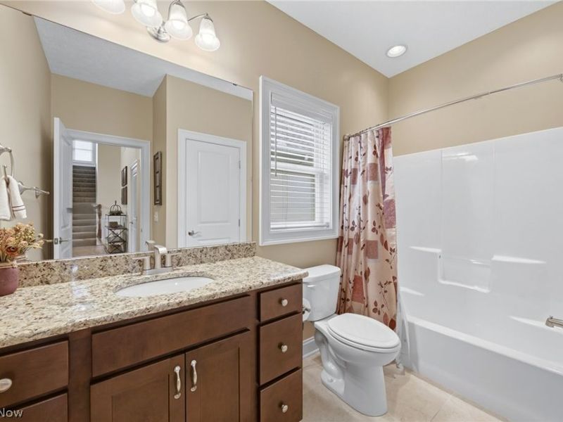 34779 Legends Way , Grafton, OH 44044 Photo 24