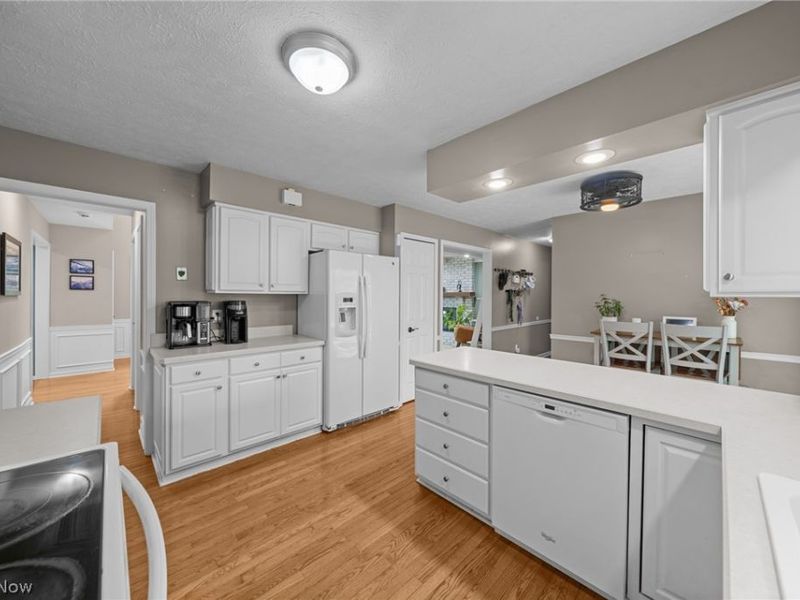 31477 Roberta Drive, Bay Village, OH 44140 Photo 15