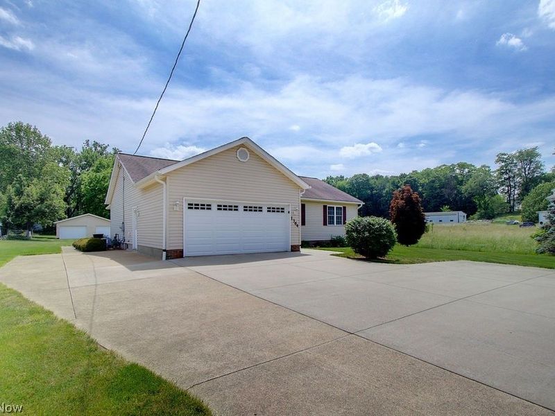 1364 Killian Road, Akron, OH 44312 Photo 5