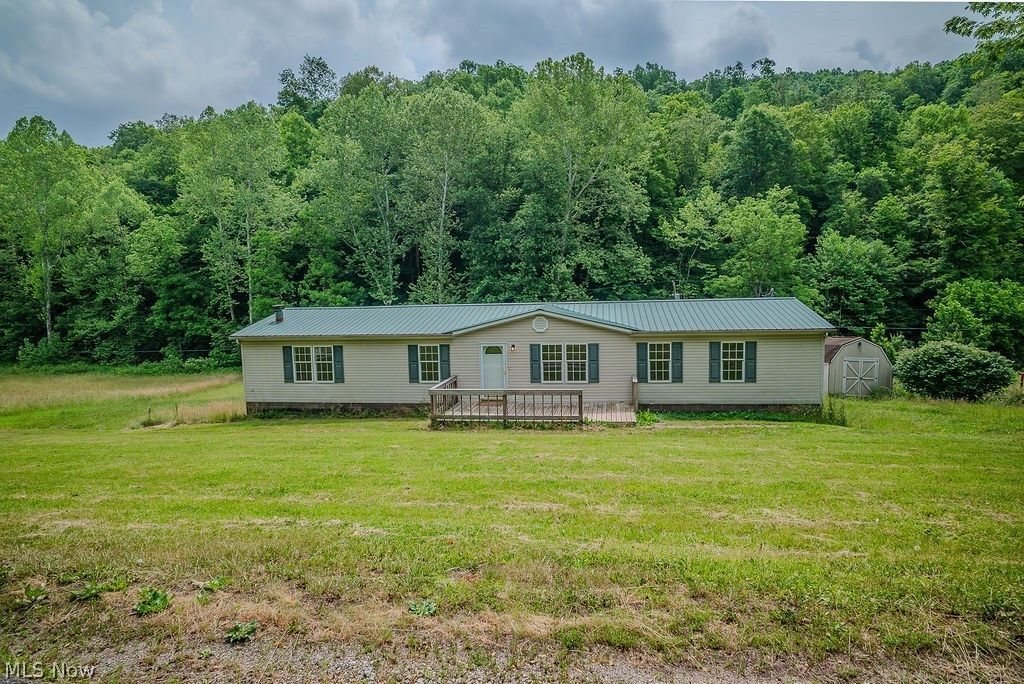 967 Buck Run Road, Mineral Wells, WV 26150 Main Photo