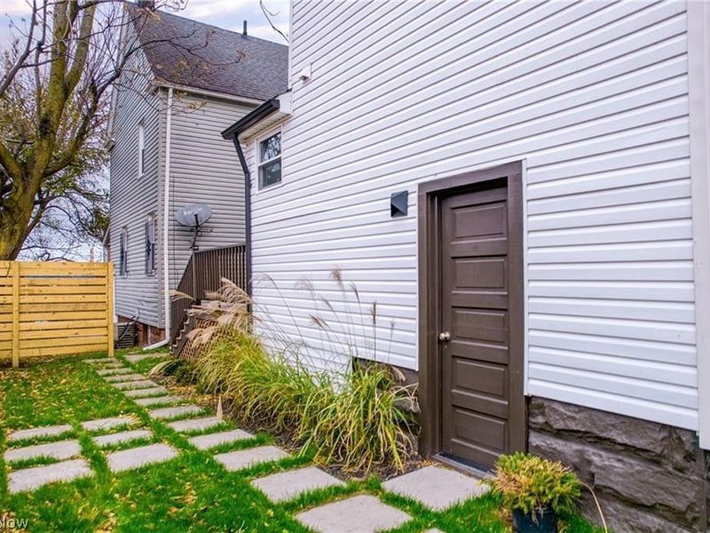 1422 W 77th Street, Cleveland, OH 44102 Photo 40