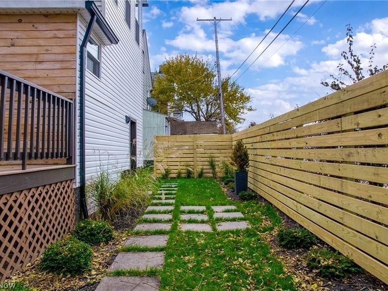 1422 W 77th Street, Cleveland, OH 44102 Photo 41