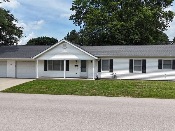 405 Veterans Drive , Waterloo, IL 62298