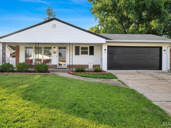 3227 Bridgeridge, Mehlville, MO 63125