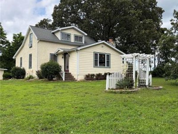 255 Pickles Ford Trail, St Clair, MO 63077