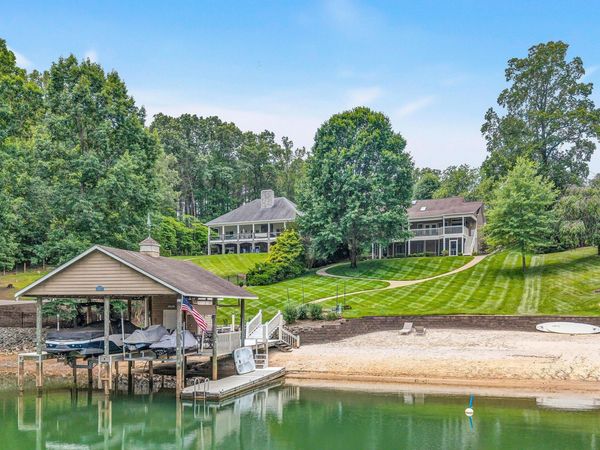3266 Kemp Ford RD, Union Hall, VA 24176