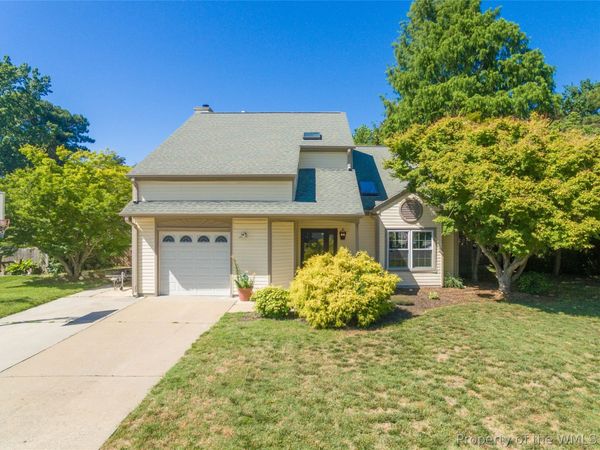 105 Kyle Circle , Yorktown, VA 23693