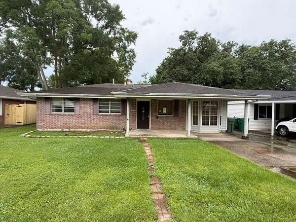 383 HICKORY Drive, Slidell, LA 70458