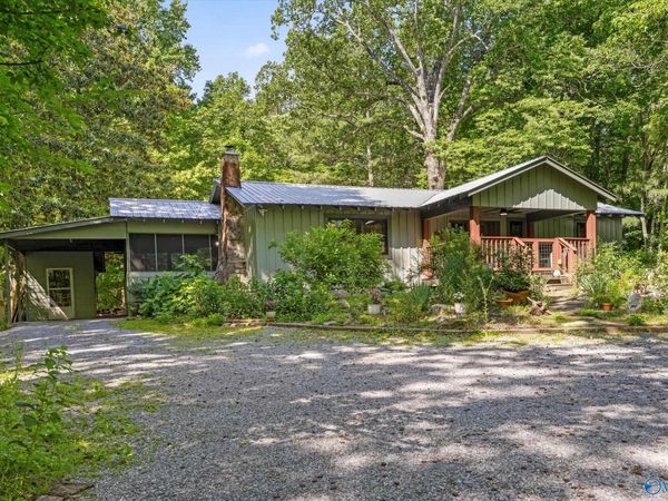318 Cutler Avenue, Mentone, AL 35984