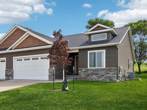 3000 Sunflower Street , Ely, IA 52227