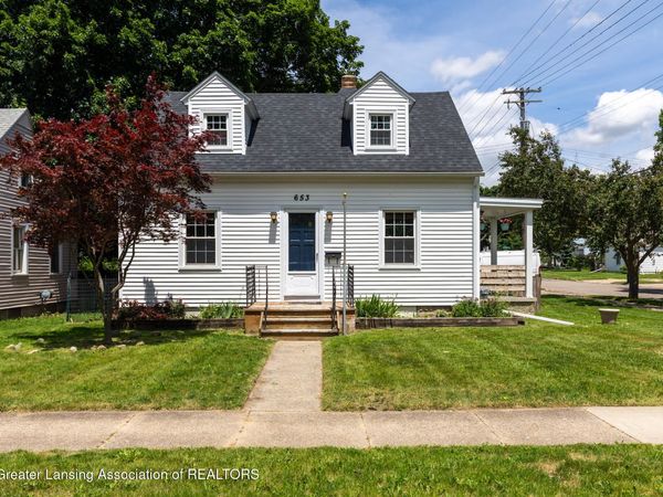 653 Irvington Avenue, Lansing, MI 48910