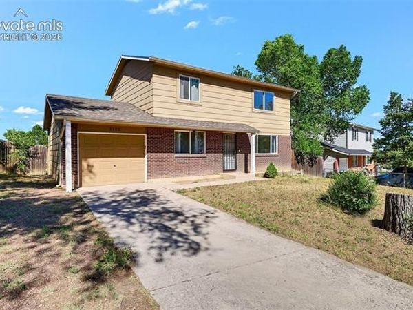 2133 Pepperwood Drive, Colorado Springs, CO 80910