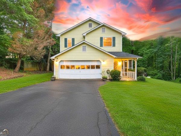 3593 Brenda Court, Douglasville, GA 30135