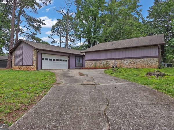 5025 Stoney Point Circle, Stone Mountain, GA 30088