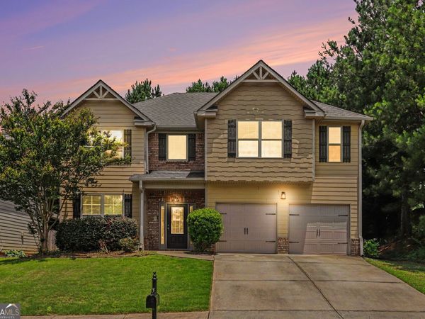 302 Kells Ct., Woodstock, GA 30188