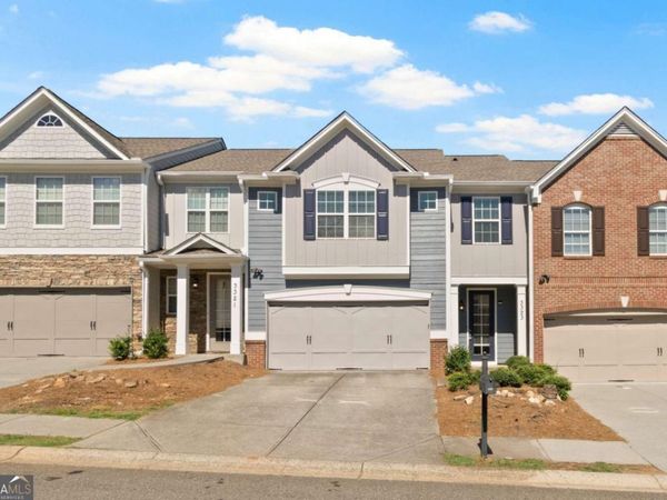 3323 Castleberry Vil Circle, Cumming, GA 30040