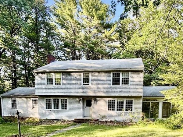 137 Spofford Rd, Boxford, MA 01921