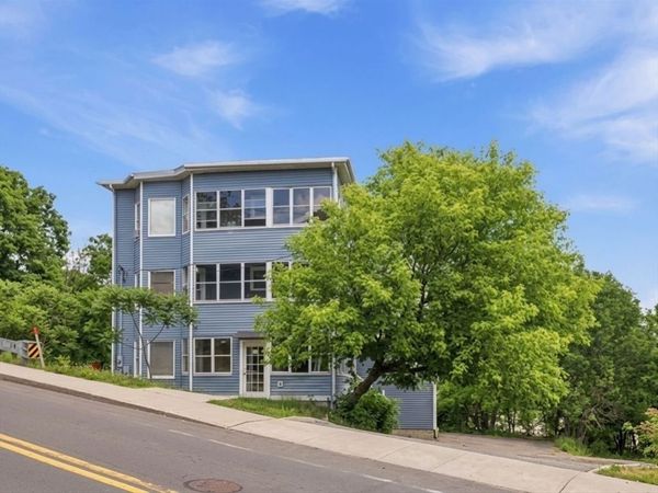 560 Pleasant, Gardner, MA 01440