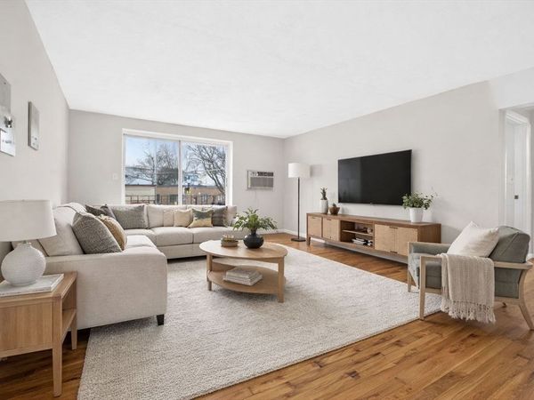 8 Kittredge, Unit 10, Boston, MA 02131