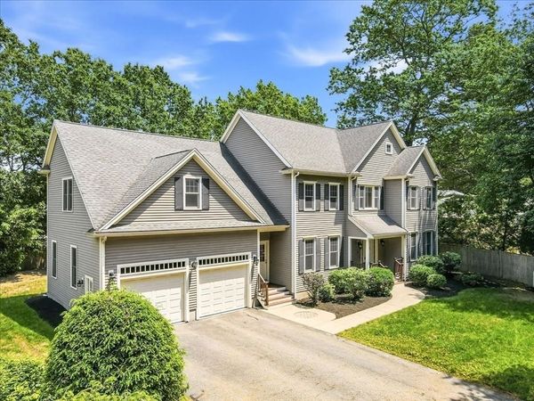 29 Brastow Drive, Medfield, MA 02052