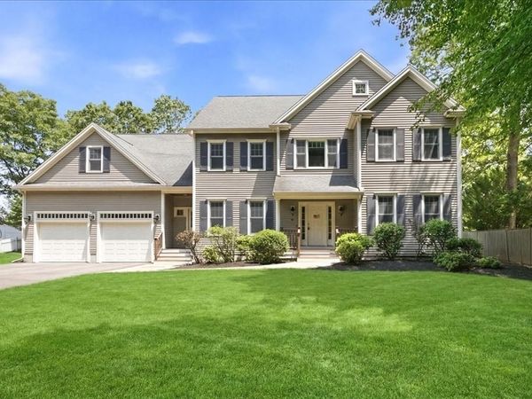 29 Brastow Drive, Medfield, MA 02052