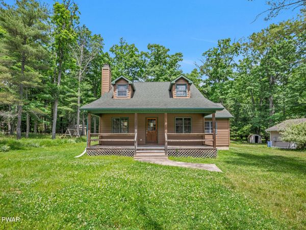 25 5th Street , Hawley, PA 18428