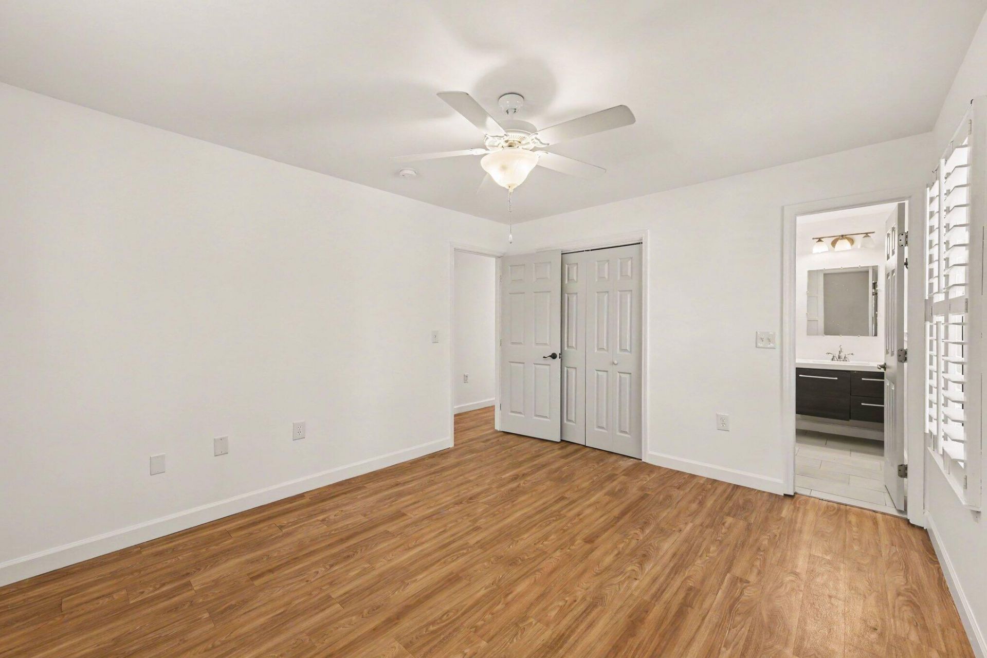 1006 Fiall Street Photo 17