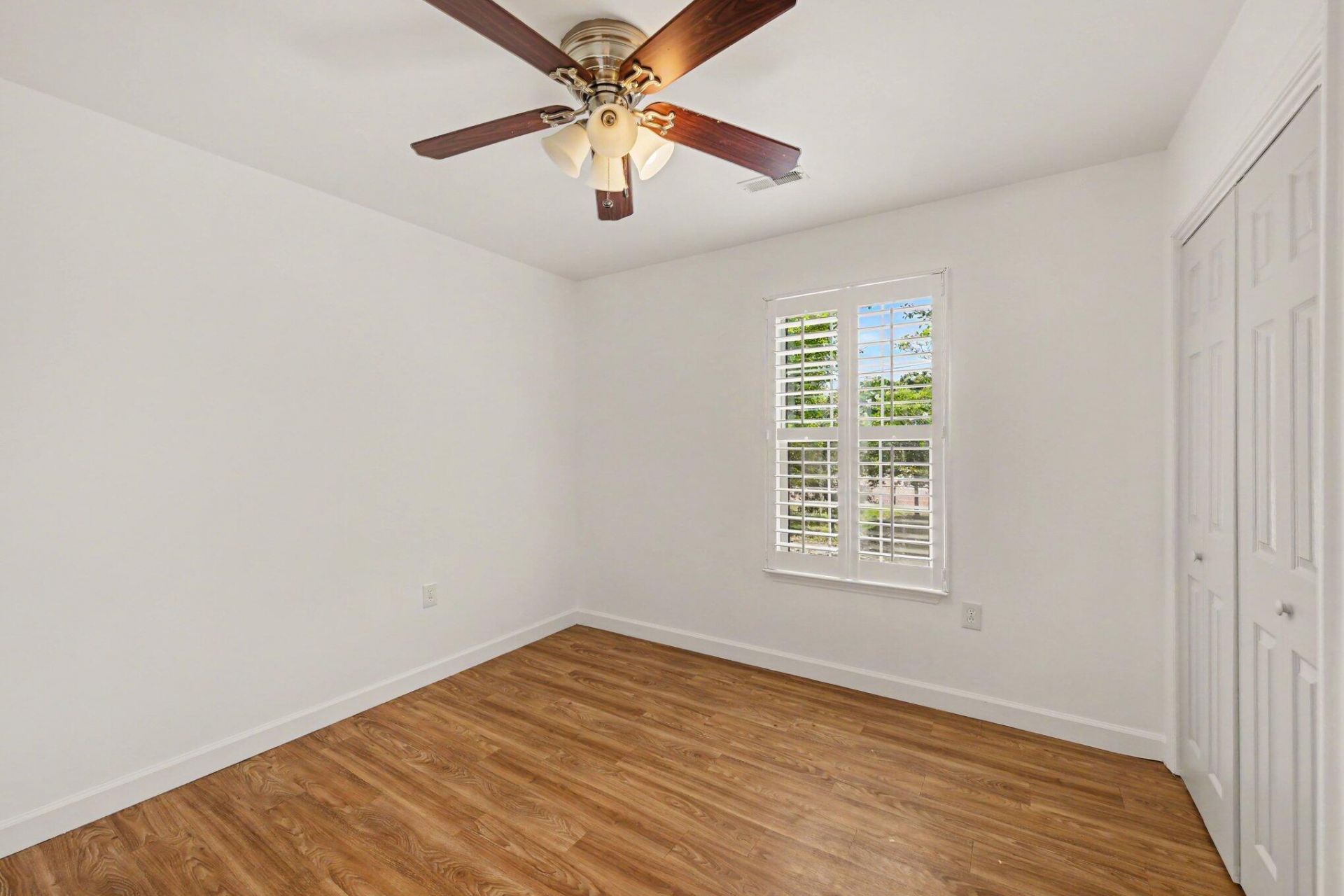 1006 Fiall Street Photo 19