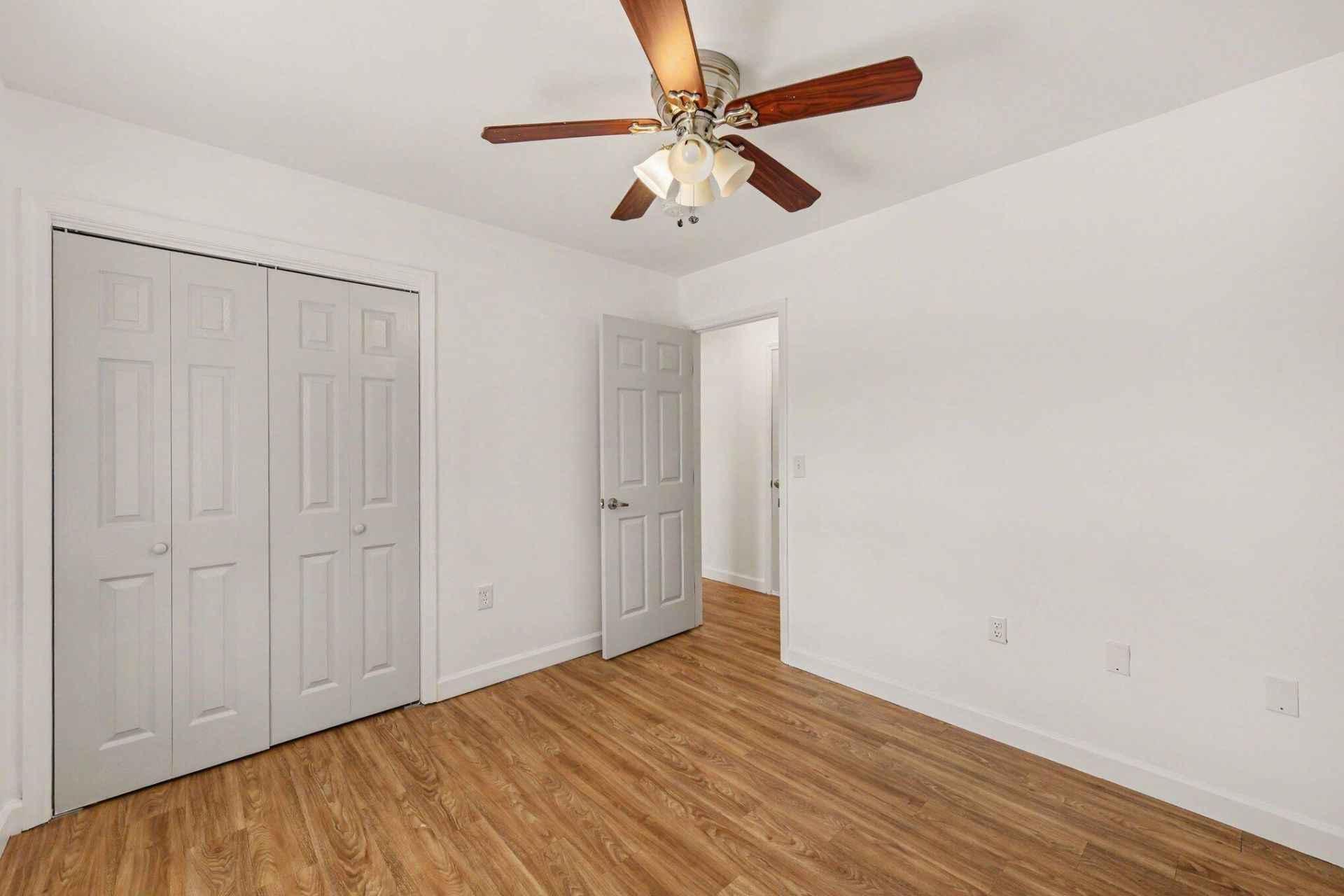 1006 Fiall Street Photo 20