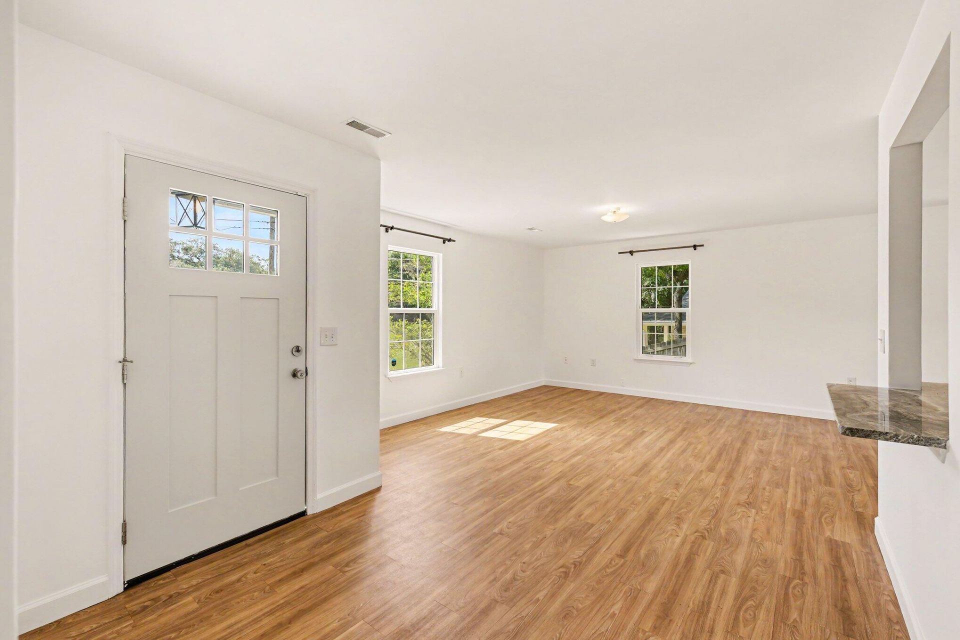 1006 Fiall Street Photo 5