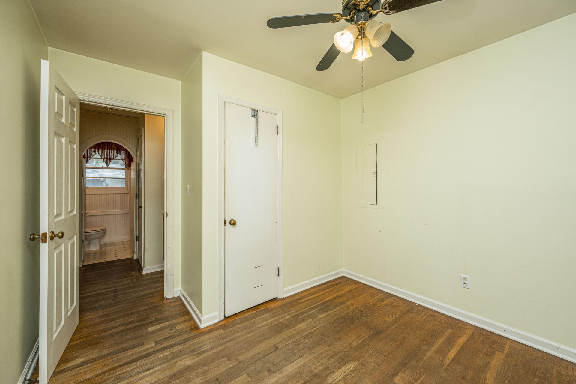 1182 Russell Drive Photo 15