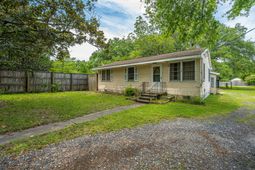 1182 Russell Drive photo 4
