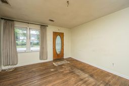 1182 Russell Drive photo 4