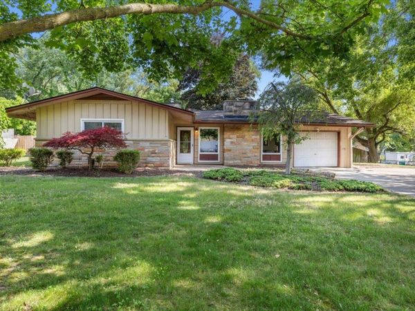 210 Beaver Street, Brighton, MI 48116