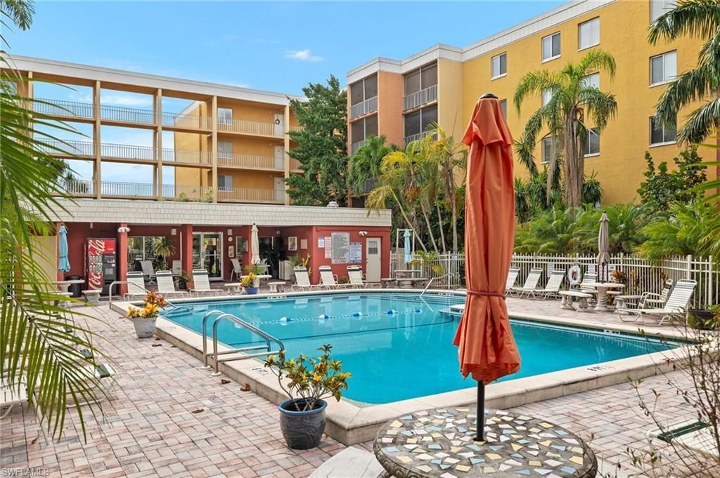 2366 E Mall Dr , Unit 213, Fort Myers, FL 33901 Photo