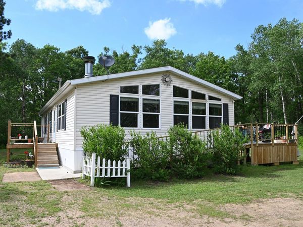 481 E River Road, Motley, MN 56466
