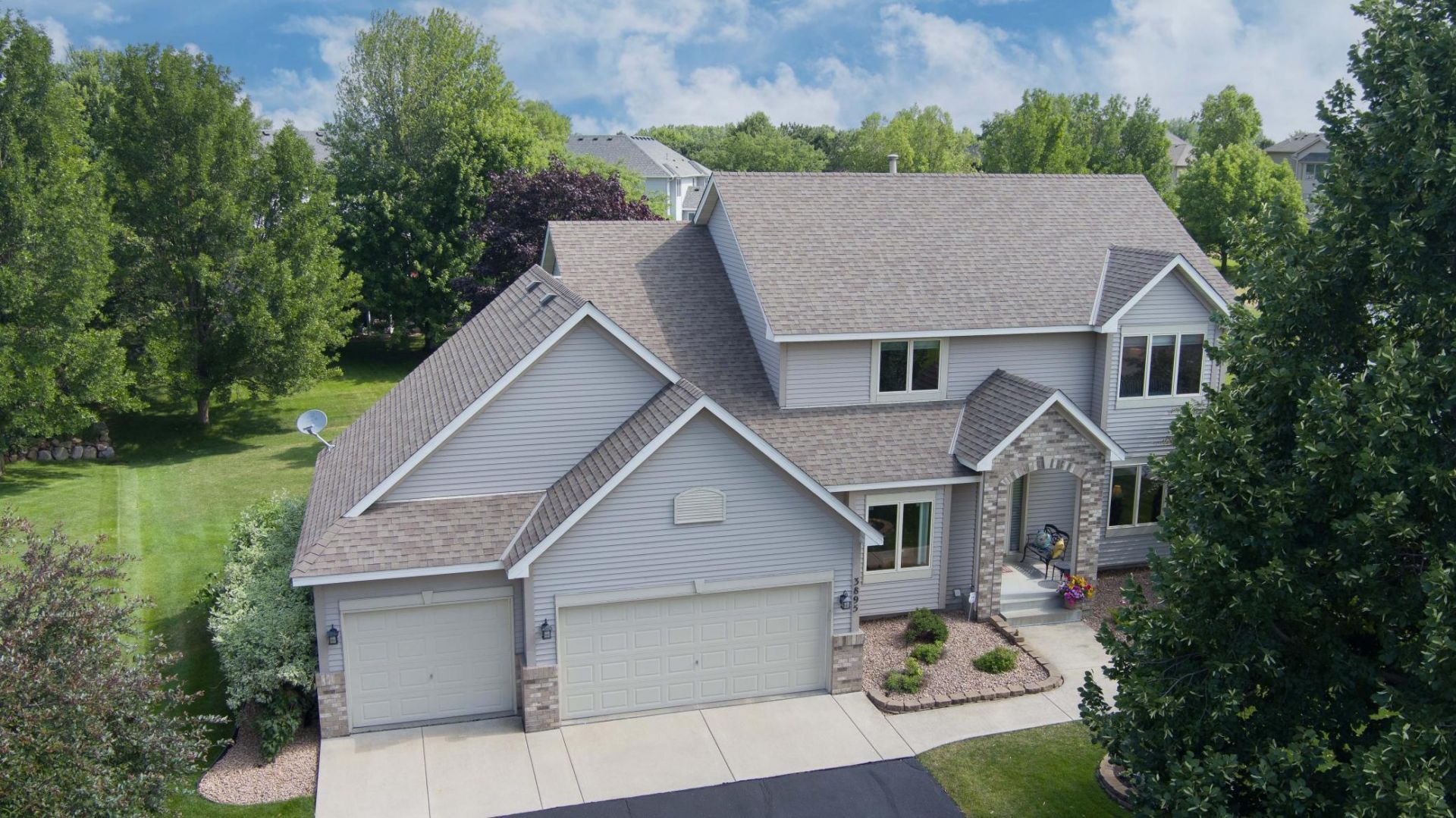 3895 Arlington Drive , Woodbury, MN 55129