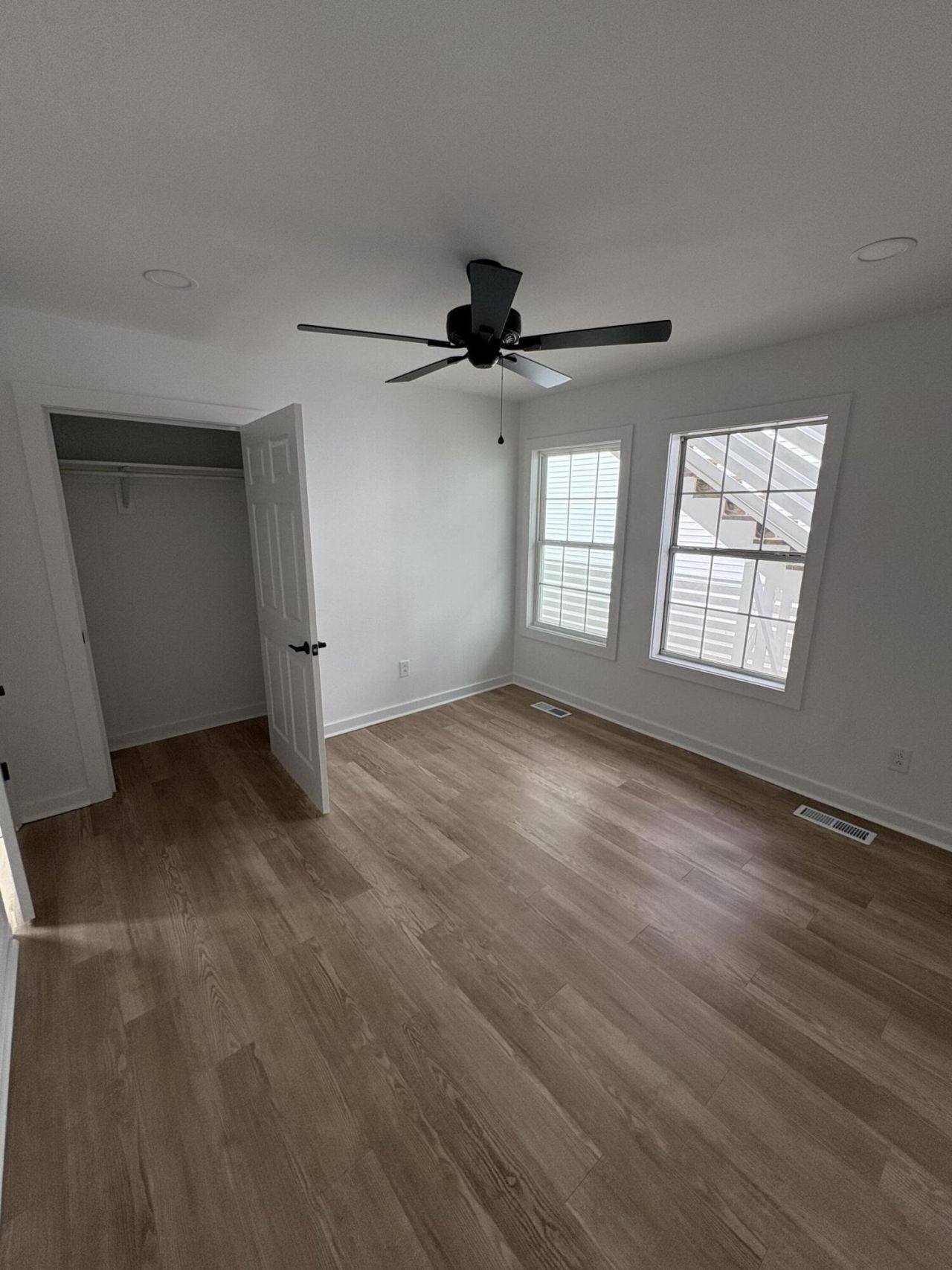 140 Williman  Photo 13